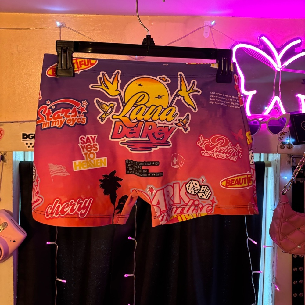 Lana Del Rey biker shorts